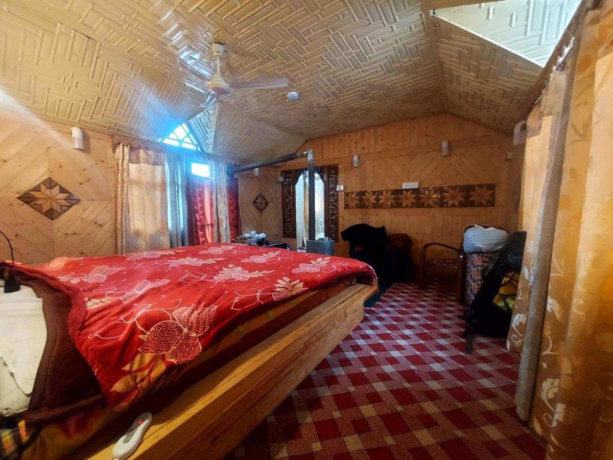 Lala Rulh Heritage Group Of Houseboats Srīnagar Esterno foto